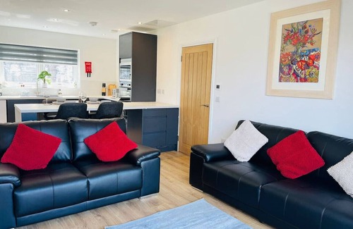 Fort William House | Thistle Cottage in Central Fort William