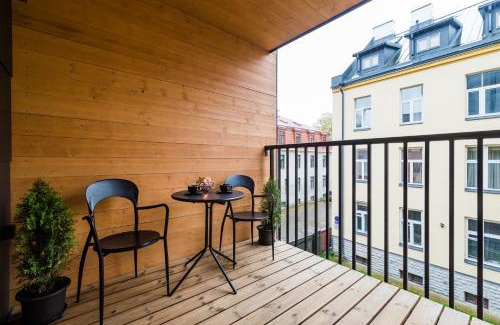 Kadriorg Apartment | Thomas' Home - Trendy, Central & Balcony