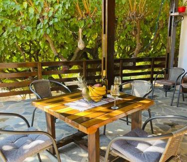 Archangelos House | Thomas house