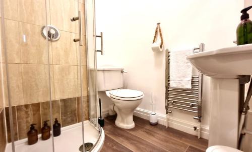 Canton Apartment | Thompson Apartments by Switchback Stays