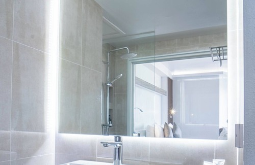 Surin Hotel | Thong Tarin Hotel