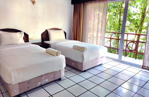 Prasat Hotel | Thongpaeka Hotel