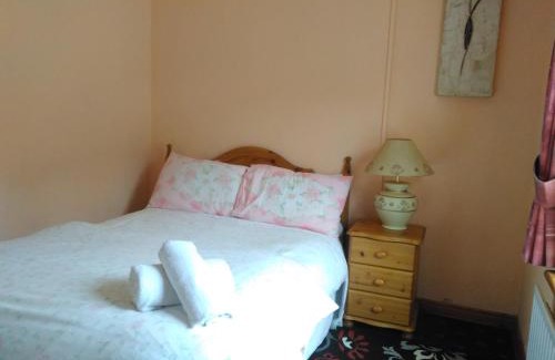 Tully House | Thorntons Cottage