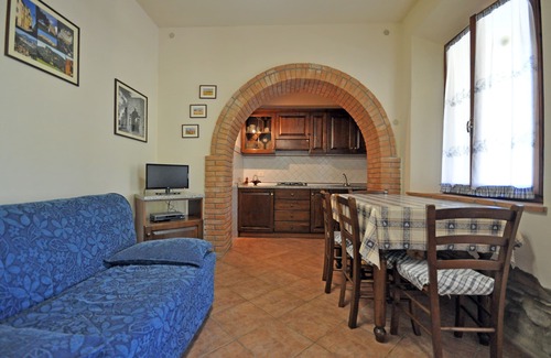Montecatini Val di Cecina House | Three-room apartment A, WIFI and pool
