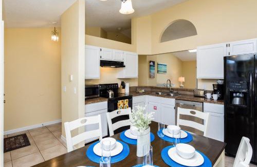 Sunridge Woods Villa | Three Bedroom 2 Bathroom Disney Vacation Home