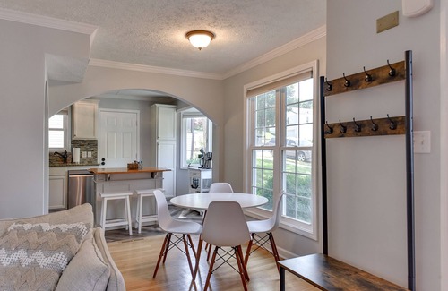 Aksarben - Elmwood Park House | Three Bedroom Aksarben Cottage