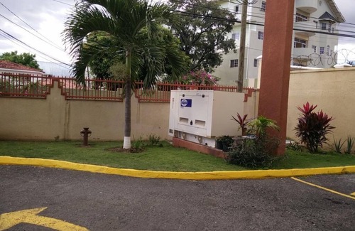 Eden Gardens Apartment | Three Bedroom Apartment @ New Kingston