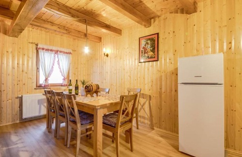 Cetingrad Apartment | Three-Bedroom Apartment