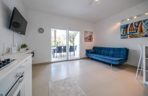Ston Apartment | Three bedroom apartment with terrace Duba Stonska, Pelješac (A-24112-a)