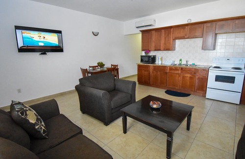 Osbourn Apartment | Three-Bedroom Beachfront Apartment - Lord Nelson Hotel