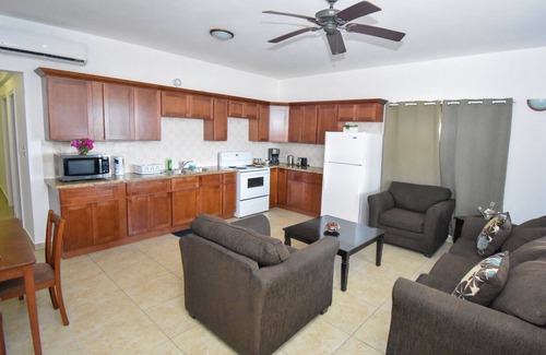 Osbourn Apartment | Three-Bedroom Beachfront Apartment - Lord Nelson Hotel