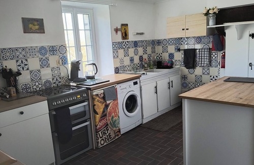 Collorec House | Three bedroom Breton countryside cottage. Family friendly