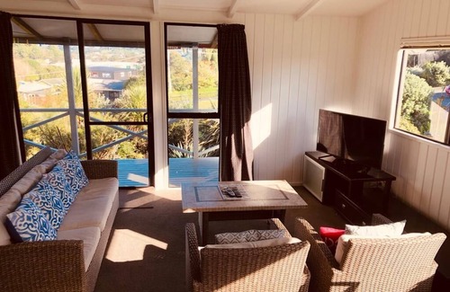 Ostend House | Three Bedroom Family House