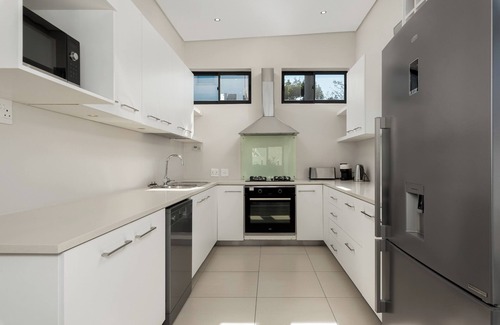 Sea Point House | Three Bedroom Family Haven | Sea Point