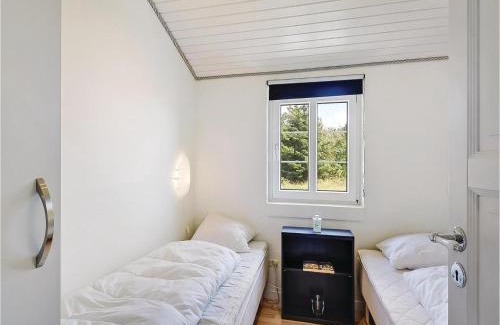 Sundhuse House | Three-Bedroom Holiday Home In Ulfborg