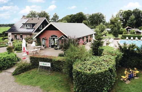 Ruurlo House | Three-Bedroom Holiday Home in Ruurlo