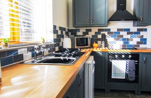 King's Lynn Cottage | Three Bedroom Pet Friendly Cottage - King's Lynn - Hay's Wood Retreat