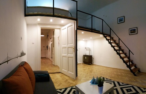 Corvin negyed Apartment | Three bedroom Two bathroom apartment 10 mins citycenter