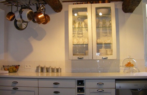 Saignon House | Three Levels -2 Bedroom-2 Bathroom-alfresco Terrace-fully Renovated