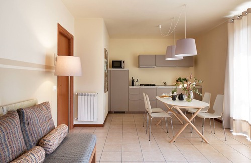 Roe Volciano Apartment | Three-room apartment 7 bed garden garage Gardasee wifi