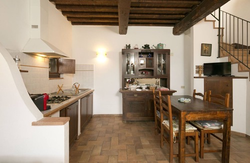 Micciano Apartment | Three-room apartment with two bathrooms and on two levels, equipped patio