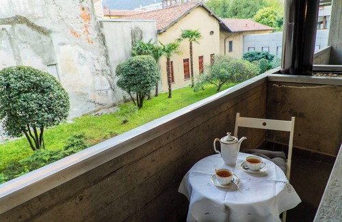 Como City Centre Apartment | [Three-room Como Centro] Exclusive 100 SQM + Parking