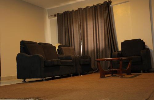 Kampala Hotel | Three Star Stop