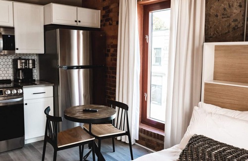 Jonesville Apartment | Three Trails Studio Loft Historic Downtown | Wine Country | Rooftop Deck