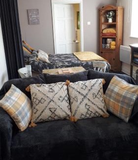 Whitby House | Thyme Cottage