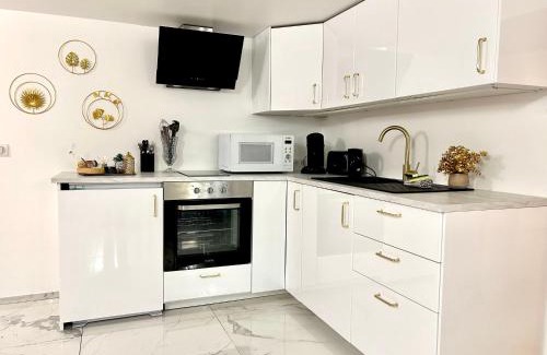 Le Faouet Apartment | Ti Dous - Terrasse, Jardin, Proche Centre ville