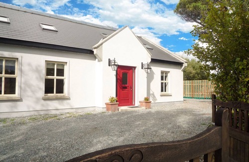 Connemara House | Ti Mhaggie Cottage