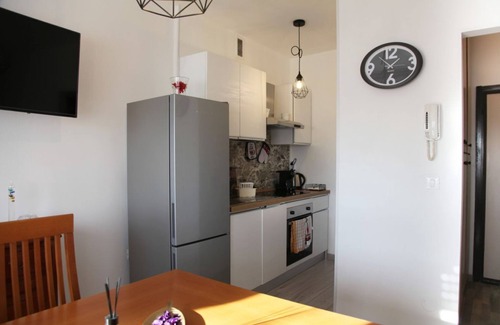 Favaro Veneto House | Tia House - Bright Studio with Private Parking!
