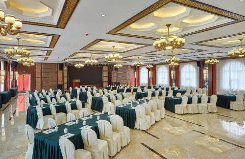Garze County Hotel | Tianhe Tibetan Culture International Hotel