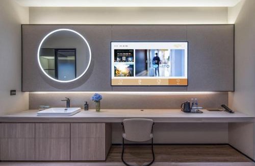 Tianjin City Center Hotel | Tianjin Binjiang Road Pedestrian Street Orange Crystal Hotel
