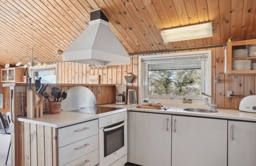 Rødhus House | "Tianna" - 500m from the sea by Interhome