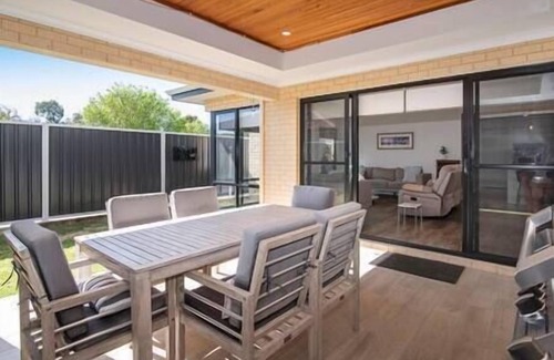 West Busselton House | Tidal Wave Hideaway