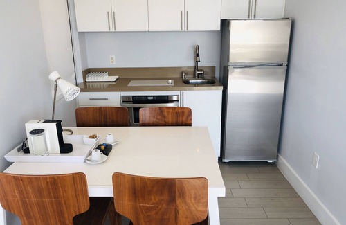 Lauderdale-by-the-Sea Hotel | Tides Inn Hotel