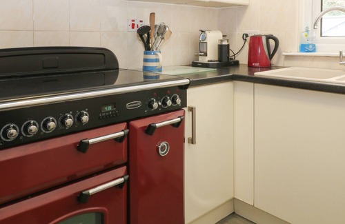 Trebarwith Strand House | TIDES REACH, pet friendly, country holiday cottage in Tintagel