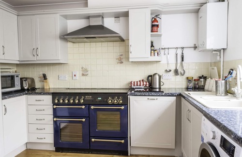 Bembridge House | Tides Reach, Popular 5 Bedroom Holiday Home Bembridge Village.