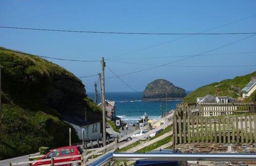 Trebarwith Strand House | Tides Reach - Trebarwith Strand - North Cornwall - Sleeps 4 - 6