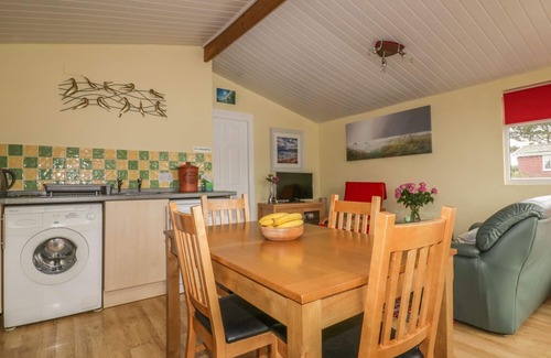 Padstow Cottage | TIGGY WINKLE, family friendly, with a garden in St Merryn