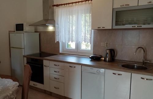 Dugis Apartment | Tihana