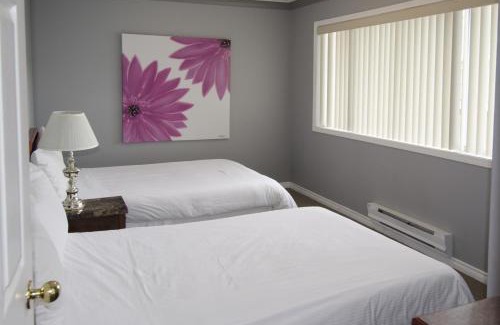 Okanagan-Similkameen Hotel | Tiki Shores Inn & Suites