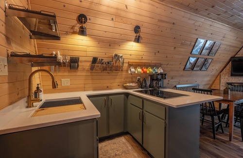 Friendship Cabin | Timber Haven Aframe Cabin - BRAND NEW Hot Tub
