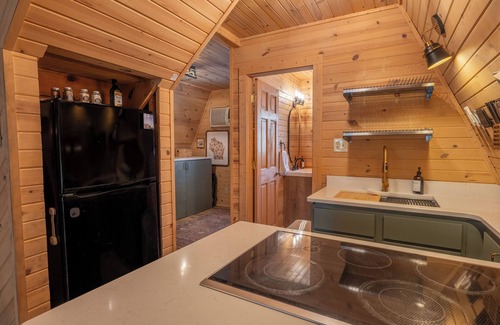 Friendship Cabin | Timber Haven Aframe Cabin - BRAND NEW Hot Tub