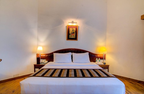 Kumarhatti Hotel | Timber Trail Resort