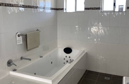 Wauchope Hotel | Timbertown Motel