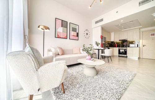 Jadaf Apartment | Timeless 1BR at Binghatti Avenue Al Jaddaf by Deluxe Holiday Homes