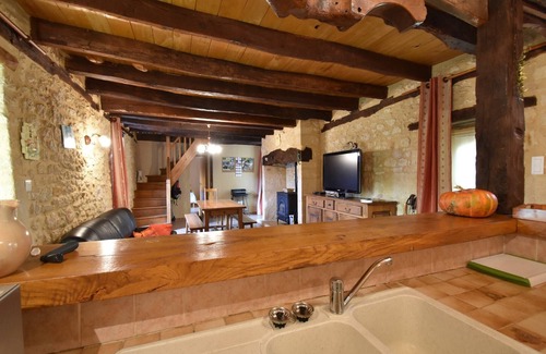 Saint-Leon-sur-Vezere House | Timeless Charm in Périgord