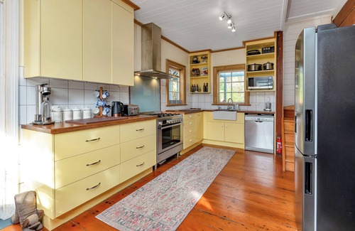 Waipu House | Timeless Retreat, an iconic landmark steeped in history, opposite Waipu Caves!